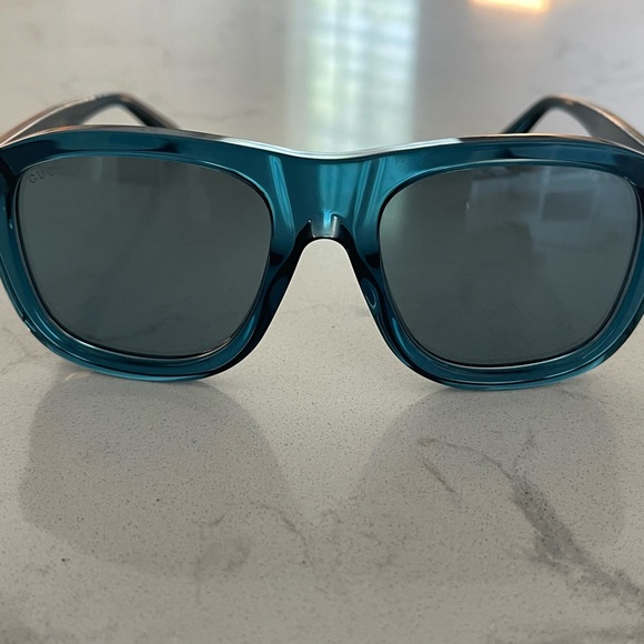 Gucci Sunglasses - Picture 1 of 11